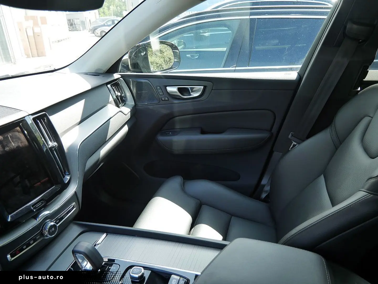 VOLVO XC60 2.0 Plus Bright Recharge Plug-In Hybrid AWD