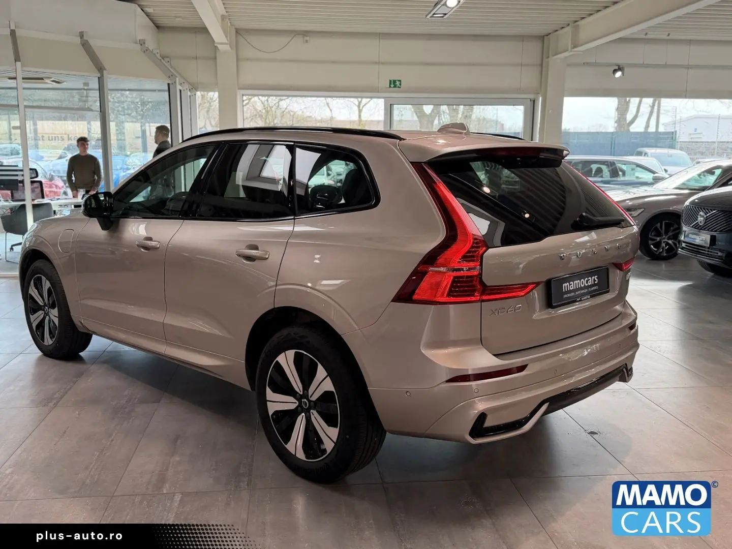VOLVO XC60 T6 AWD Plus Dark Recharge ACC BLIS PANO HUD