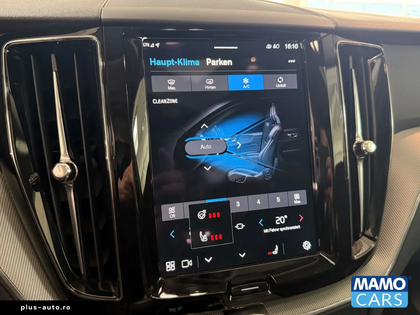 VOLVO XC60 T6 AWD Plus Dark Recharge ACC BLIS PANO HUD
