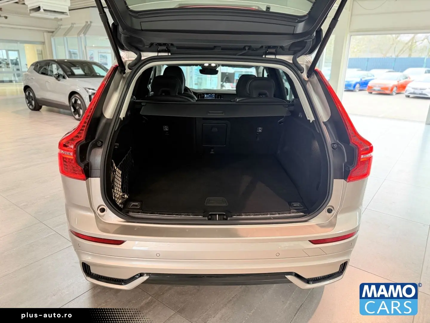 VOLVO XC60 T6 AWD Plus Dark Recharge ACC BLIS PANO HUD