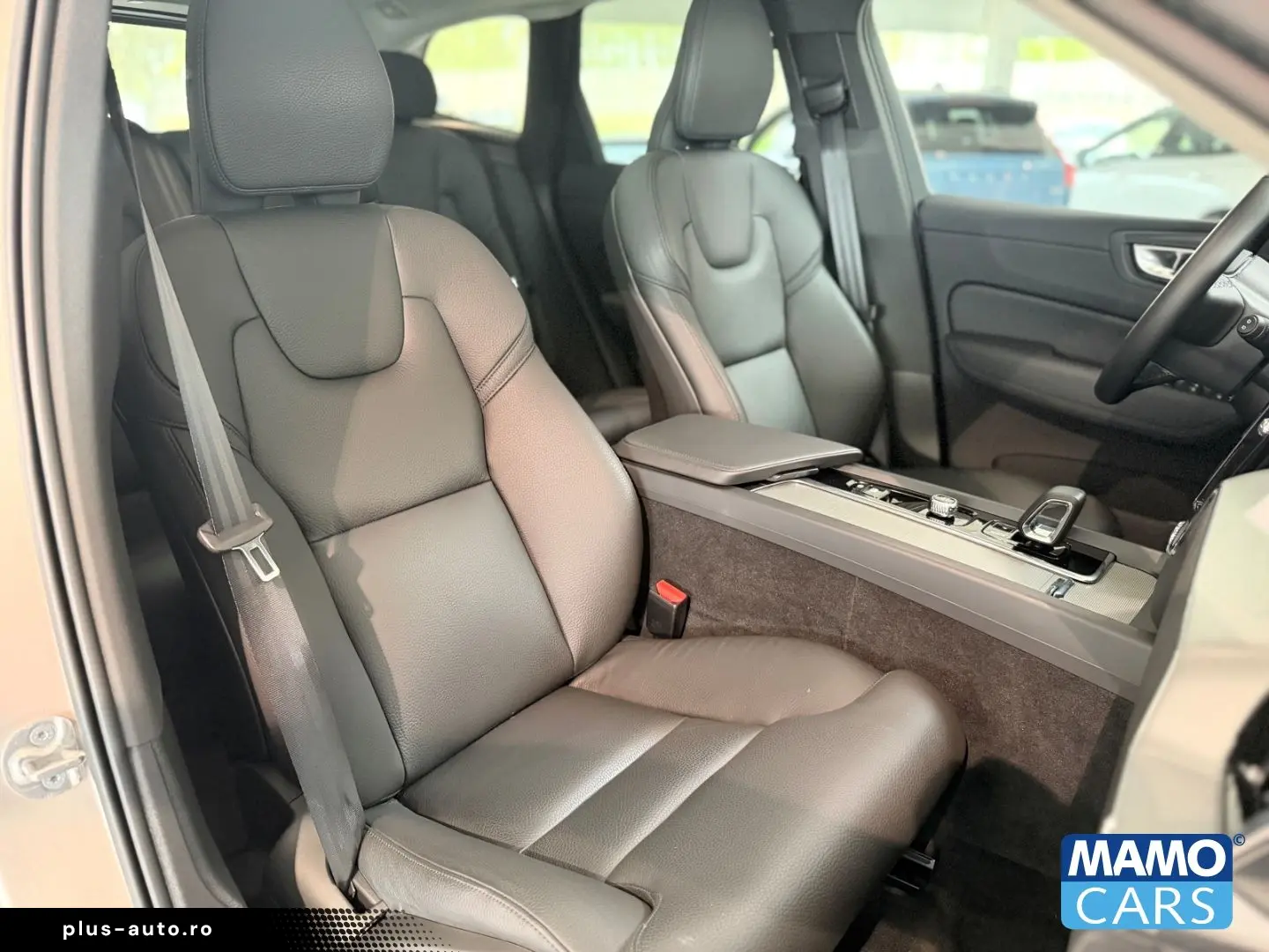 VOLVO XC60 T6 AWD Plus Dark Recharge ACC BLIS PANO HUD