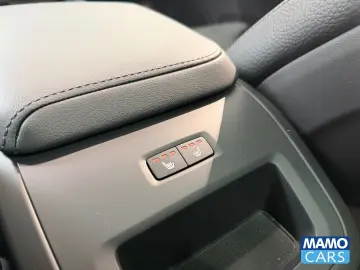 VOLVO XC60 T6 AWD Plus Dark Recharge ACC BLIS PANO HUD