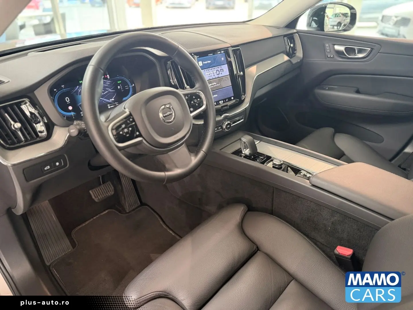 VOLVO XC60 T6 AWD Plus Dark Recharge ACC BLIS PANO HUD