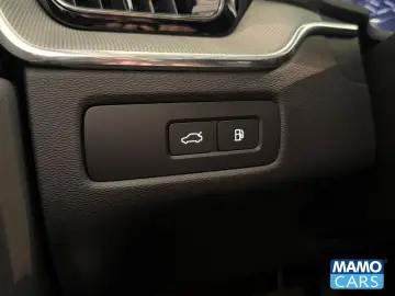 VOLVO XC60 T6 AWD Plus Dark Recharge ACC BLIS PANO HUD