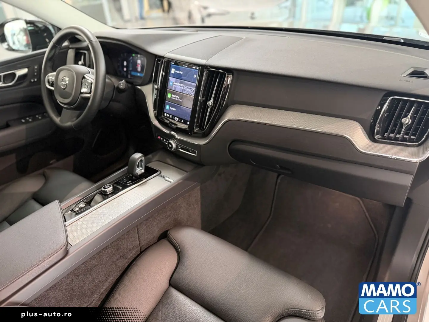 VOLVO XC60 T6 AWD Plus Dark Recharge ACC BLIS PANO HUD