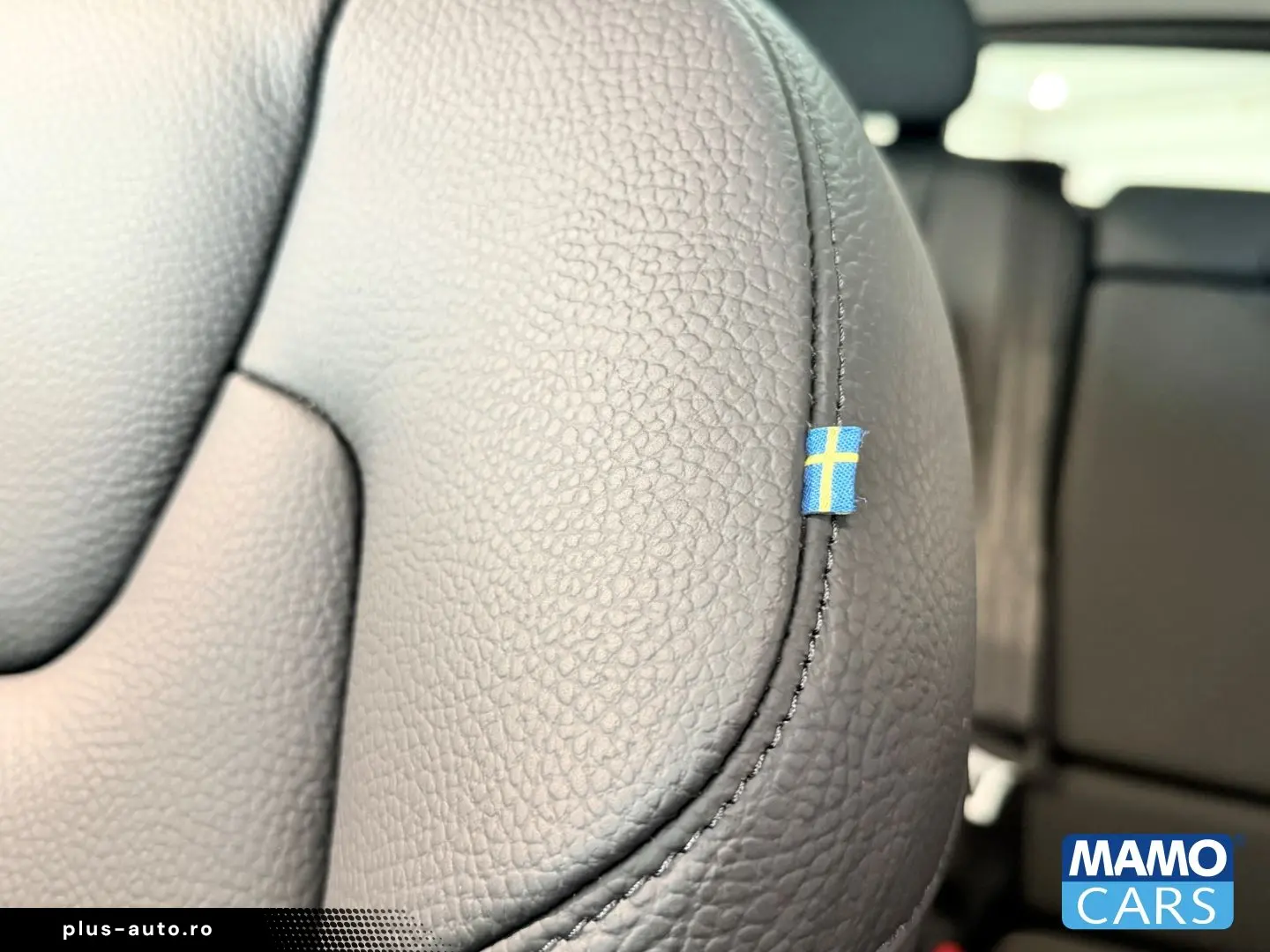 VOLVO XC60 T6 AWD Plus Dark Recharge ACC BLIS PANO HUD