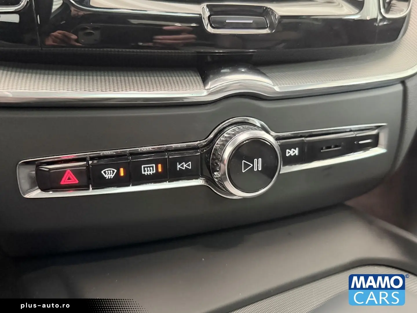 VOLVO XC60 T6 AWD Plus Dark Recharge ACC BLIS PANO HUD