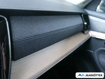VOLVO XC90 T8 AWD Recharge Plus Bright 7-Sitzer PANO