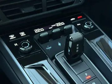 PORSCHE 992 911 Carrera Sportsitze Plus 360  SHZ
