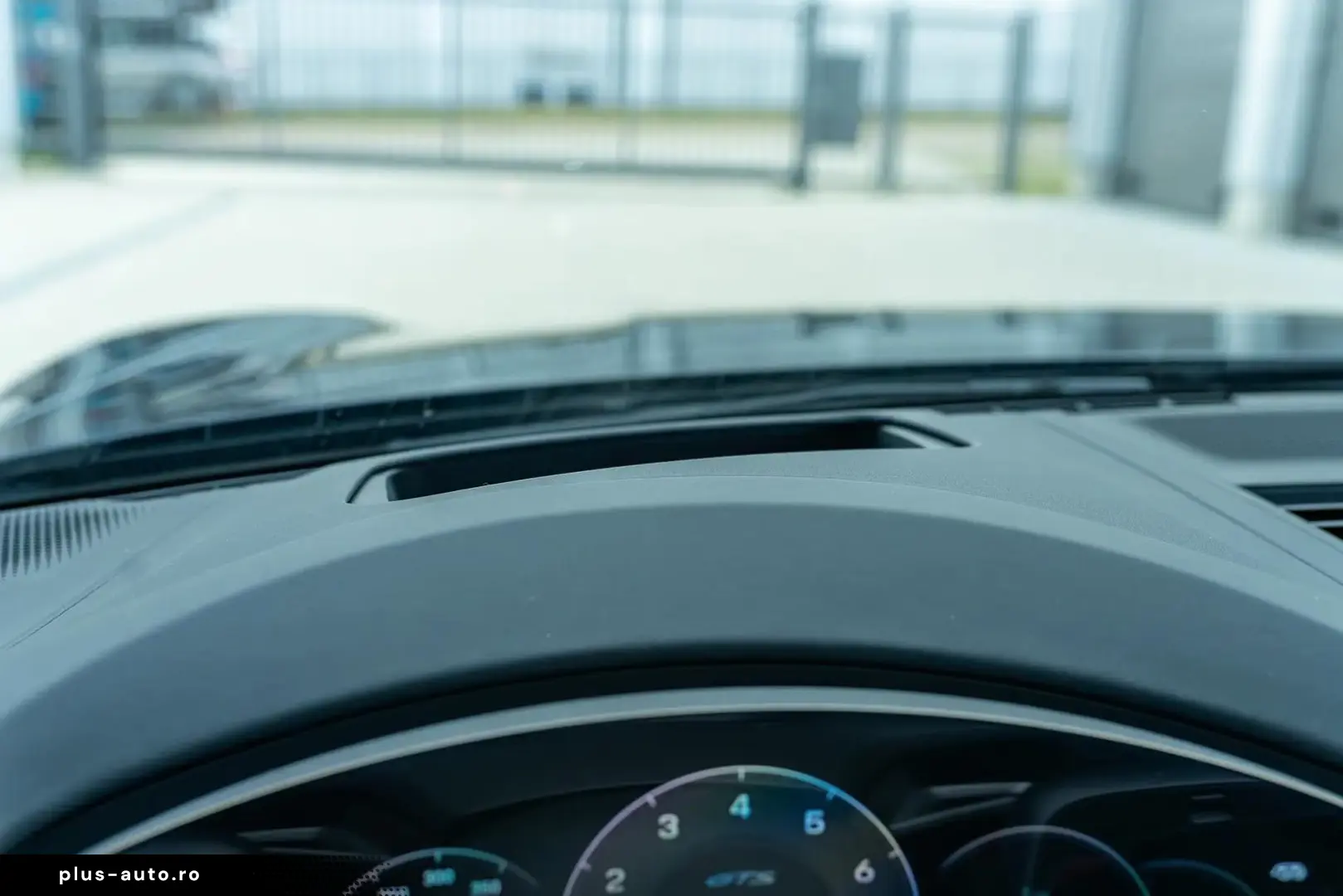 Porsche Panamera GTS   PD26   TV   18-Way