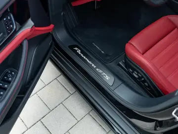 Porsche Panamera GTS   PD26   TV   18-Way