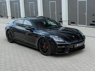 Porsche Panamera GTS   PD26   TV   18-Way