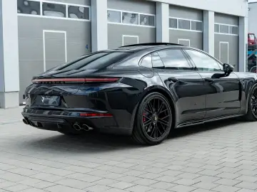 Porsche Panamera GTS   PD26   TV   18-Way