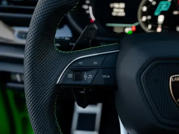 Lamborghini Urus SE   B&O   Perfomante Seats   Style