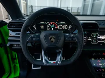 Lamborghini Urus SE   B&O   Perfomante Seats   Style