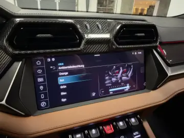 Lamborghini URUS SE CARBON B&O MASSAGE PANO HEADUP FULLOPT!!