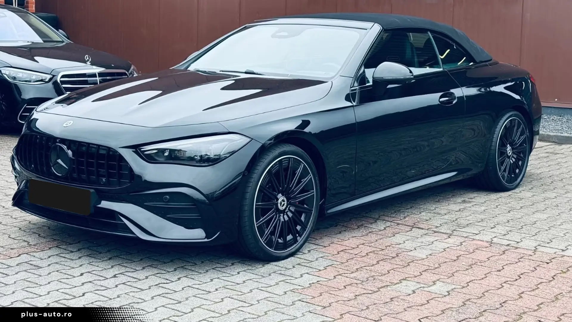 Mercedes-Benz CLE 300 4M AMG Cabrio   Finanțare Leasing