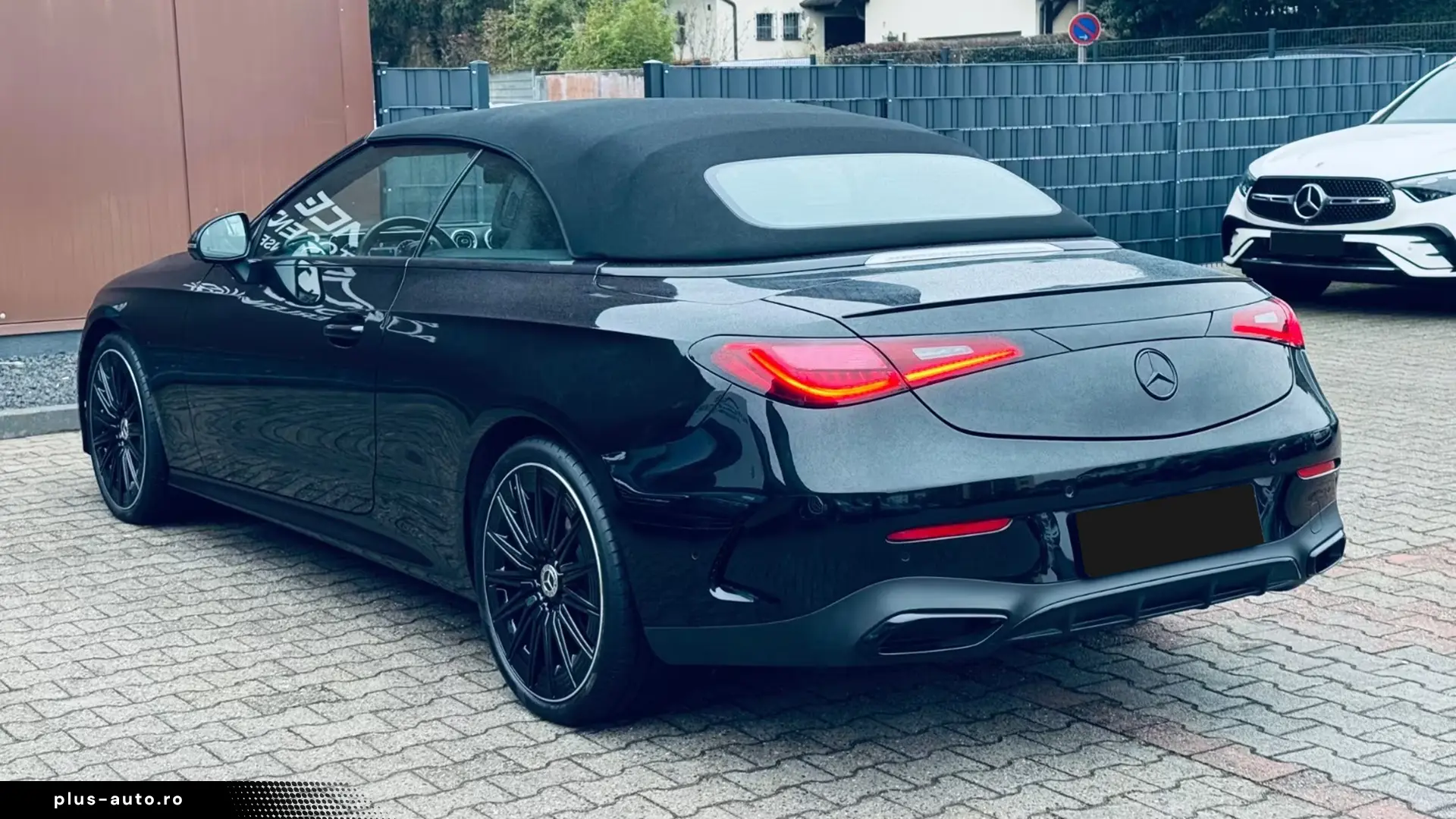 Mercedes-Benz CLE 300 4M AMG Cabrio   Finanțare Leasing