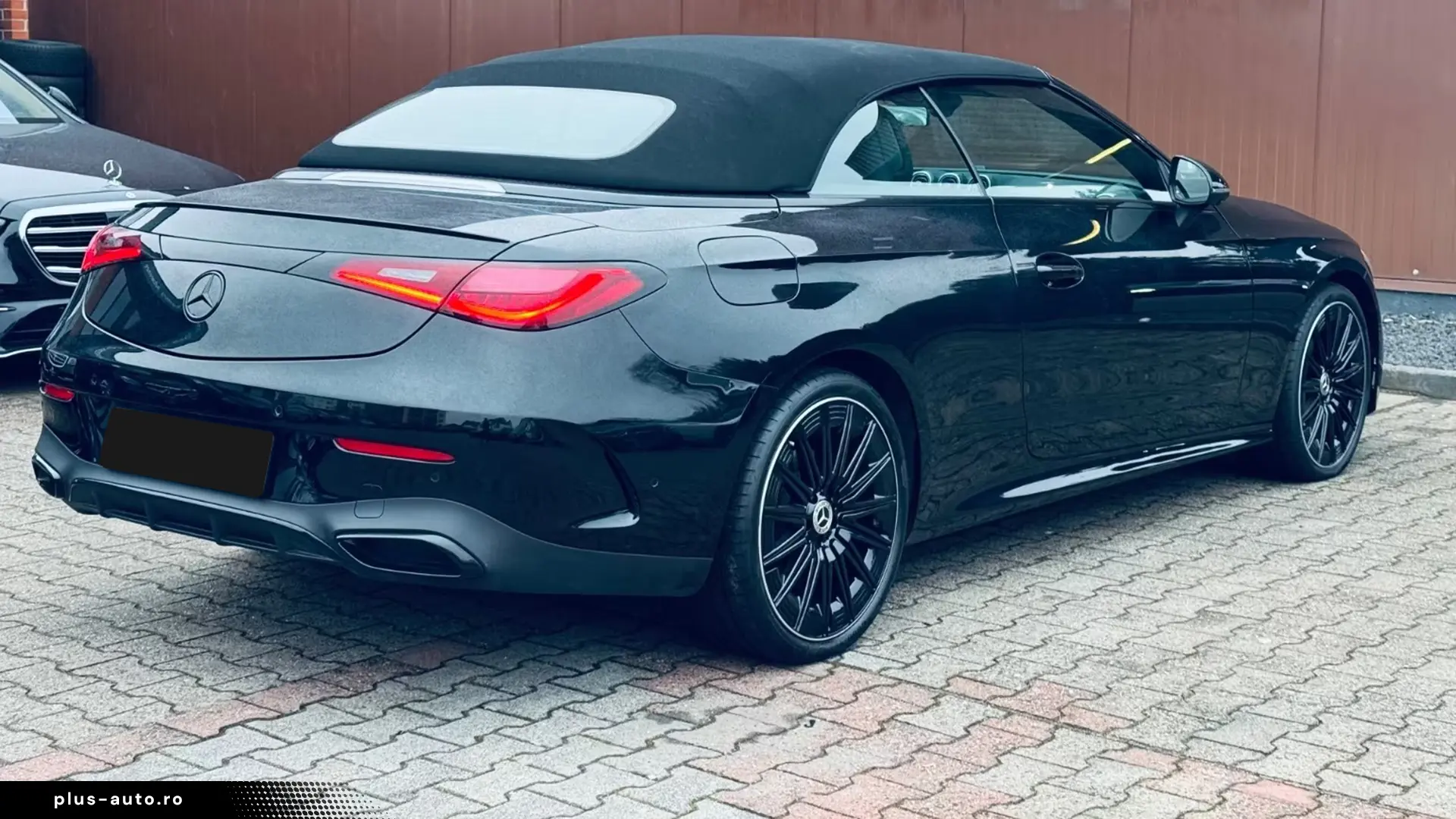 Mercedes-Benz CLE 300 4M AMG Cabrio   Finanțare Leasing