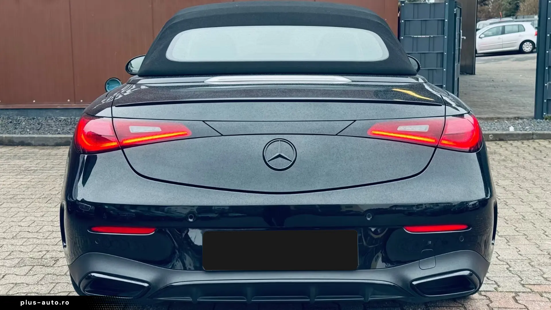 Mercedes-Benz CLE 300 4M AMG Cabrio   Finanțare Leasing