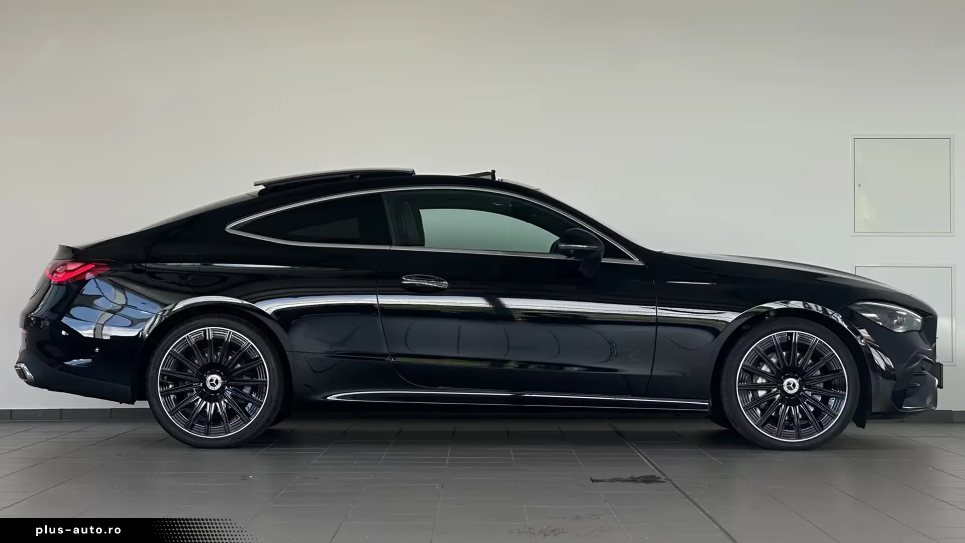 Mercedes-Benz CLE 300 4Matic AMG   Finanțare Leasing