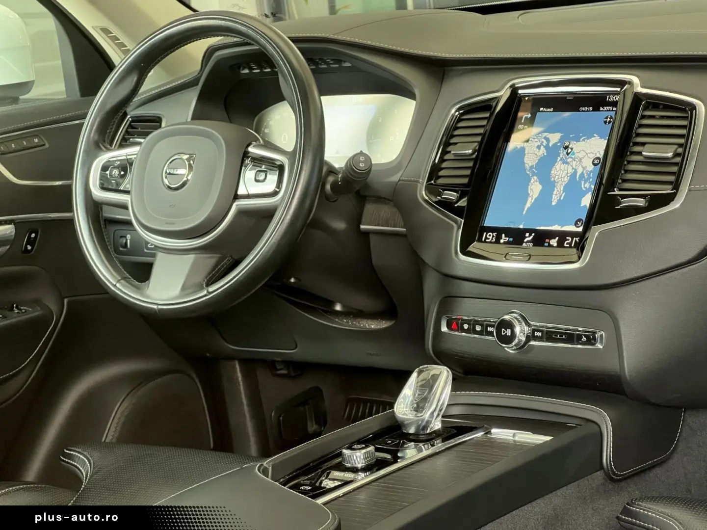 VOLVO XC90 2020 — imagine 8