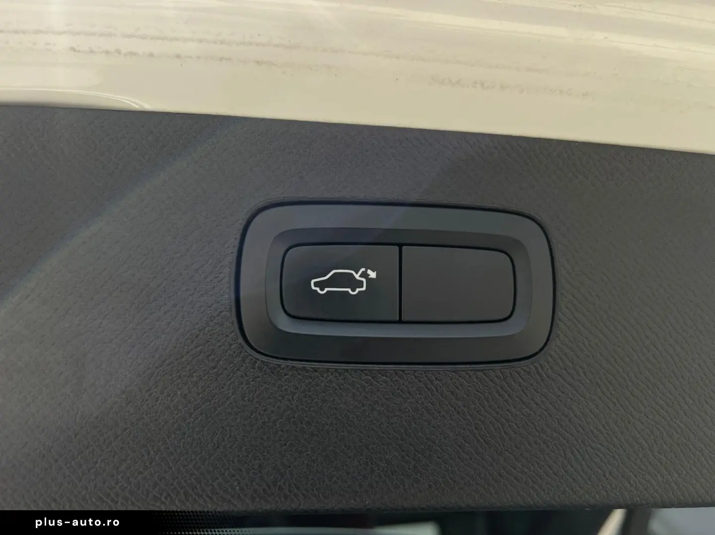 VOLVO XC90 2020 — imagine 37