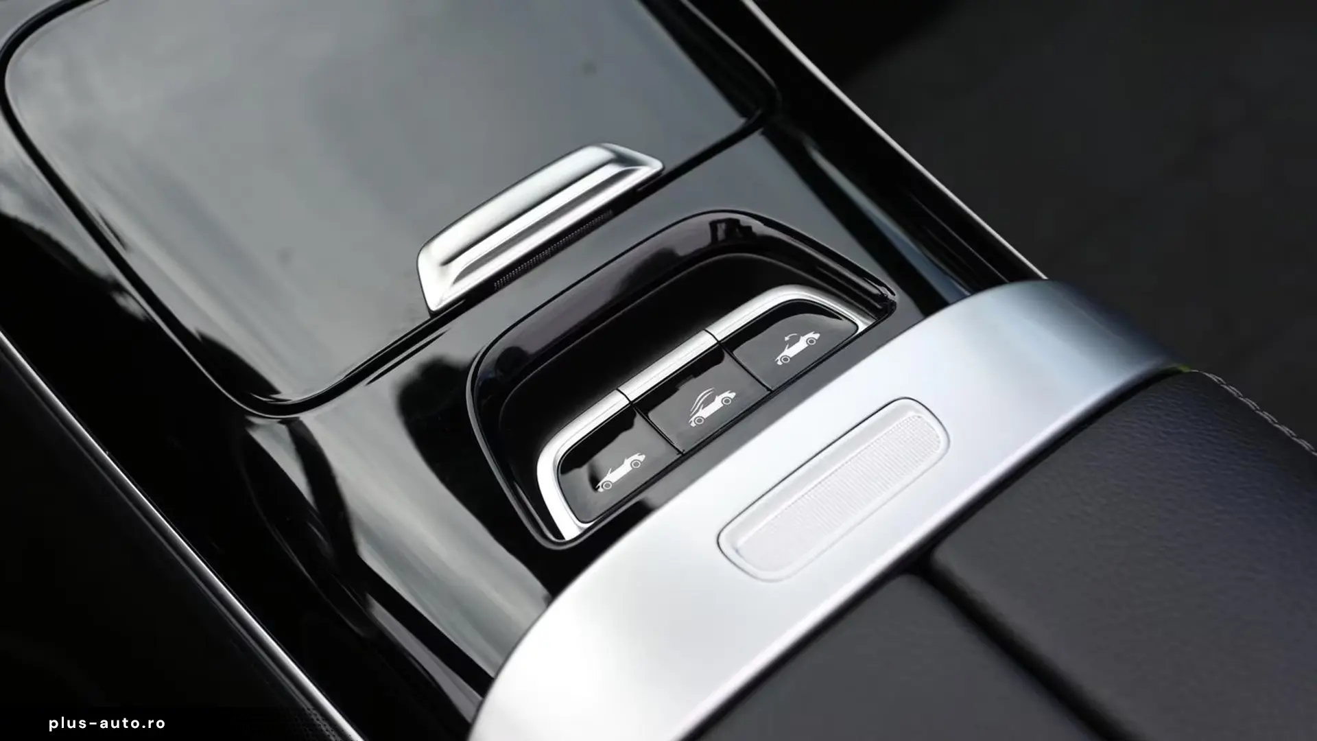 Mercedes-Benz CLE 180 Cabrio AMG   Finanțare Leasing