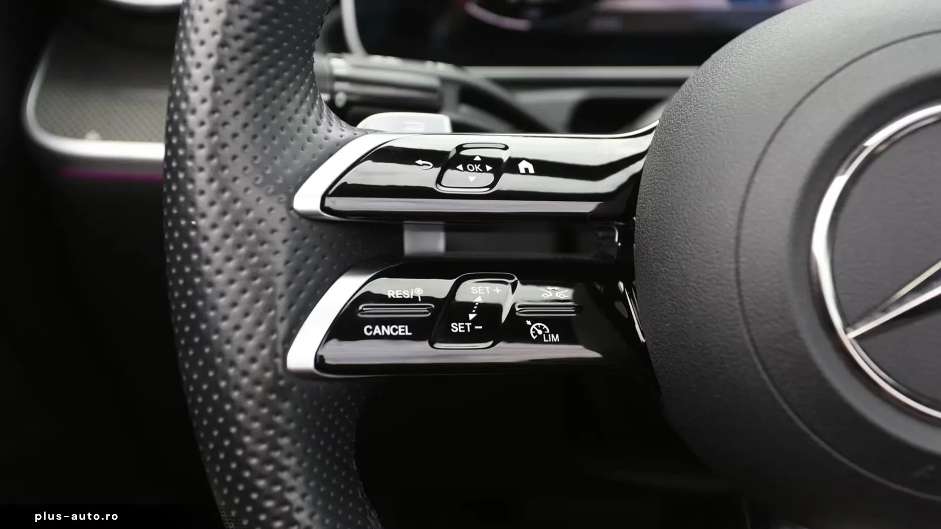 Mercedes-Benz CLE 180 Cabrio AMG   Finanțare Leasing