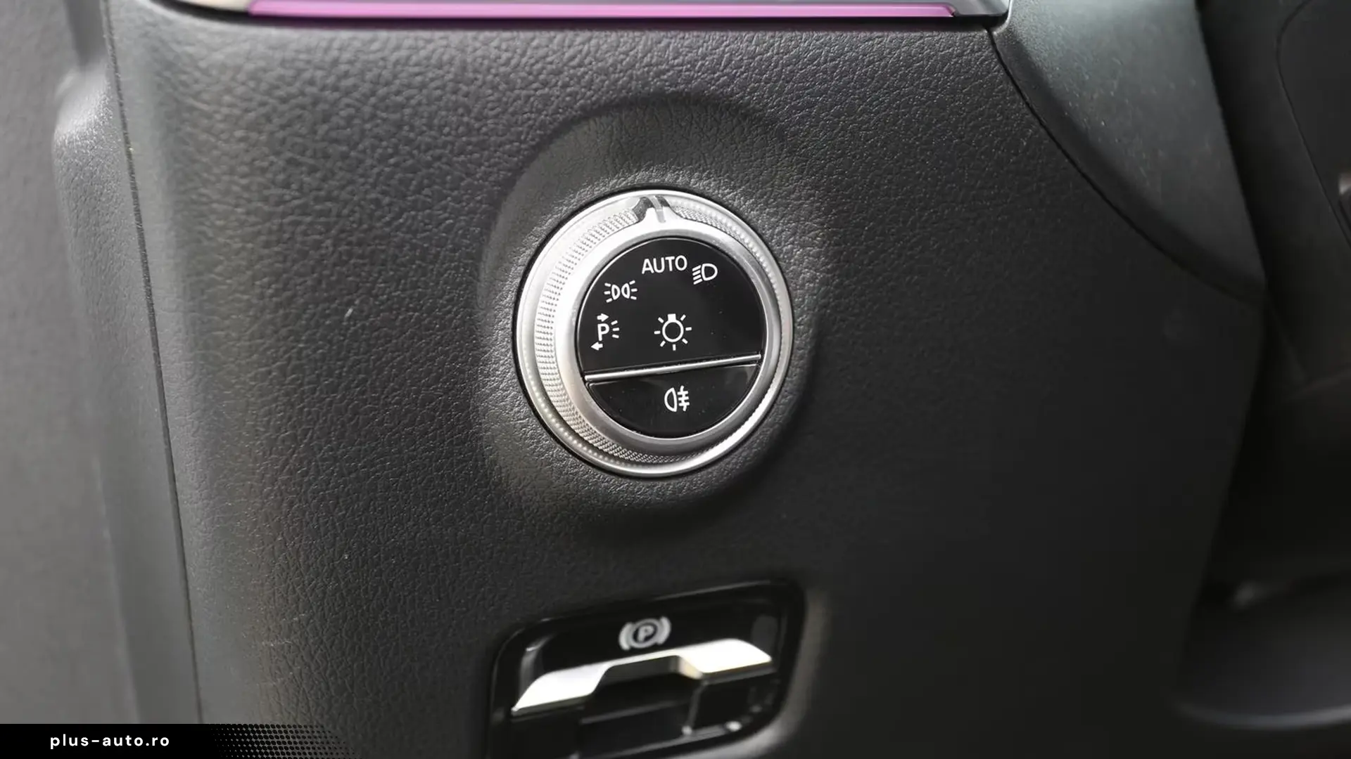 Mercedes-Benz CLE 180 Cabrio AMG   Finanțare Leasing