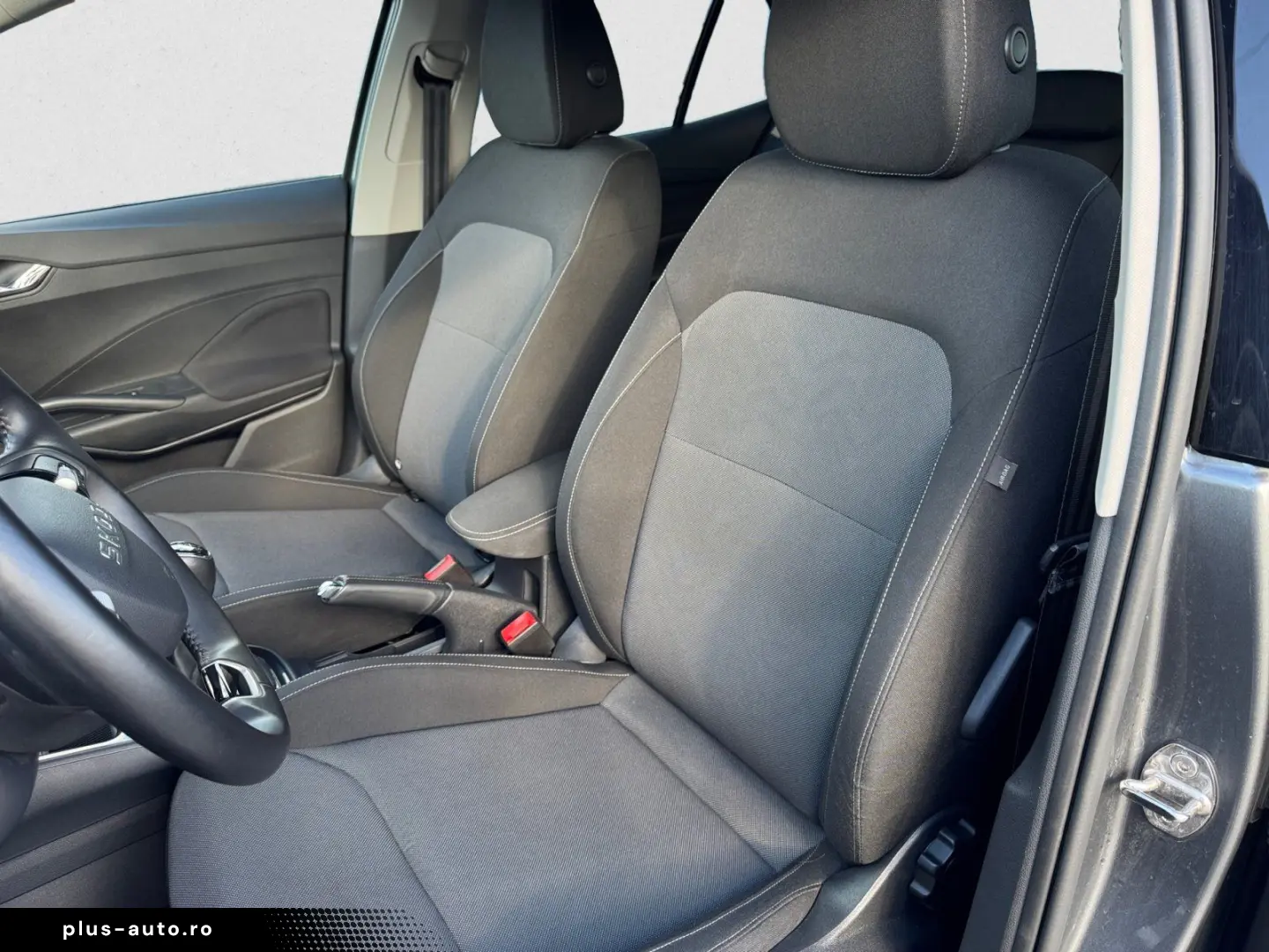 SKODA Fabia Selection 1.0