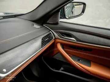 ALPINA B5 GT Touring 4.4 V8   Nr. 196 of 250
