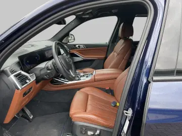 ALPINA XB7