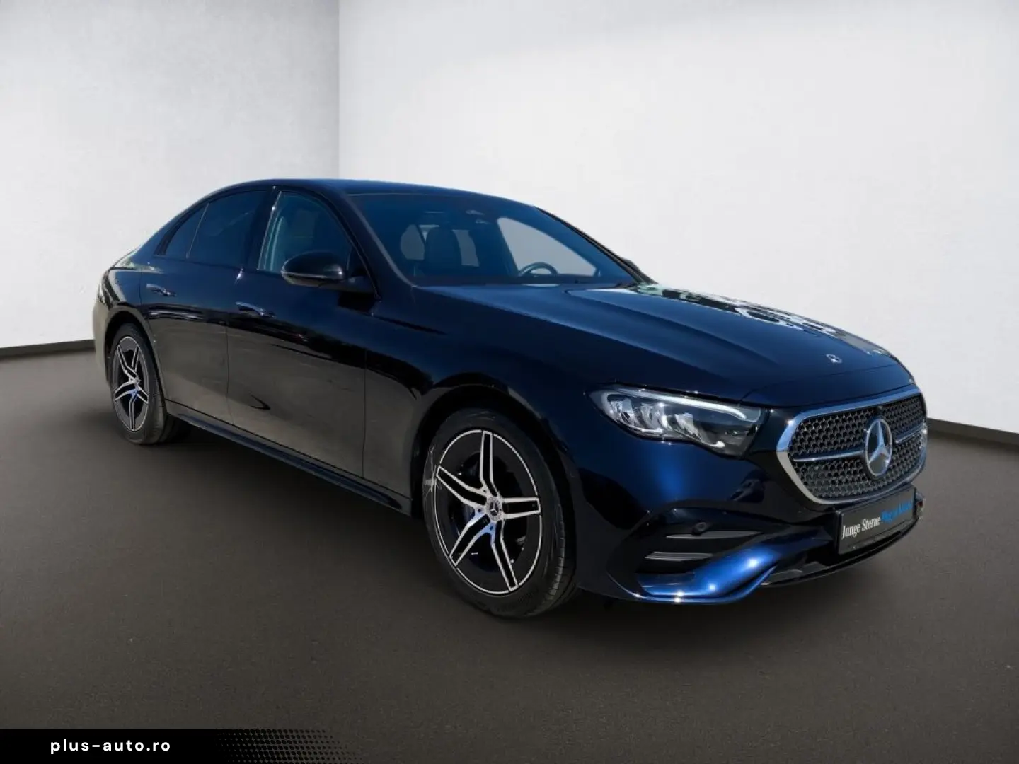 MERCEDES-BENZ E 300 e 4M AMG Night SUPERSCREEN Pano