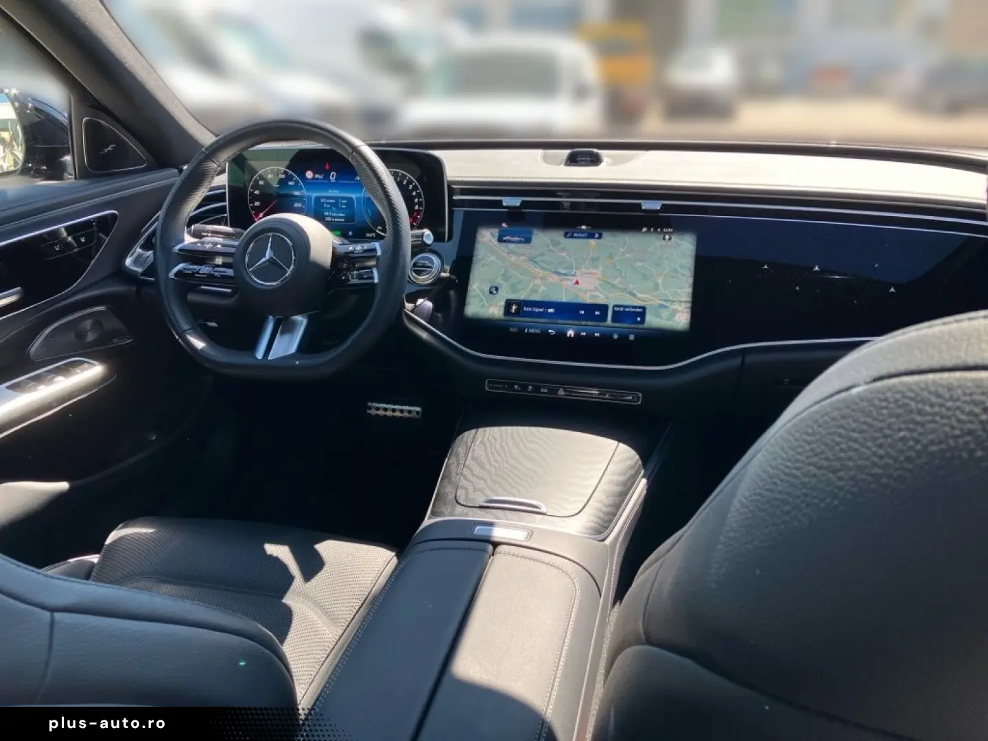 MERCEDES-BENZ E 300 e 4M AMG Night SUPERSCREEN Pano