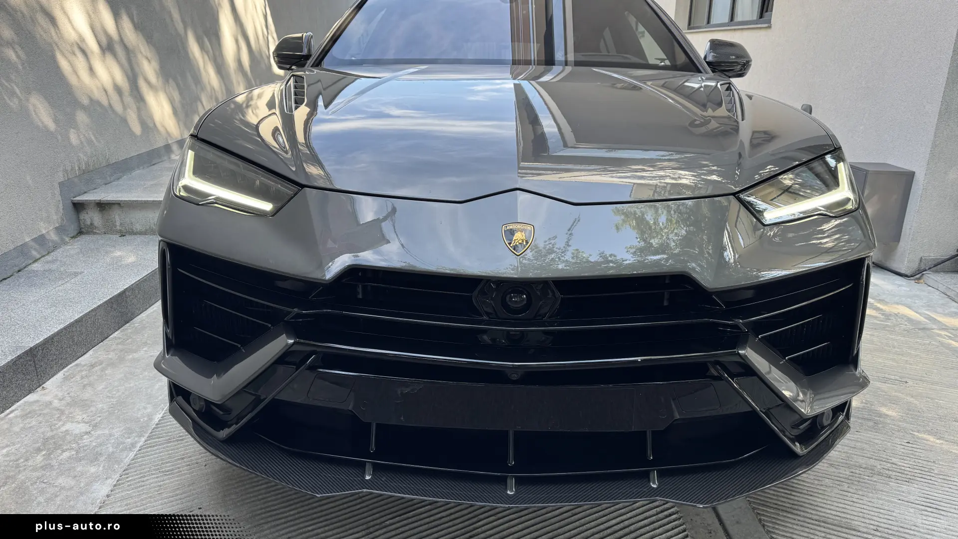 URUS S Carbon