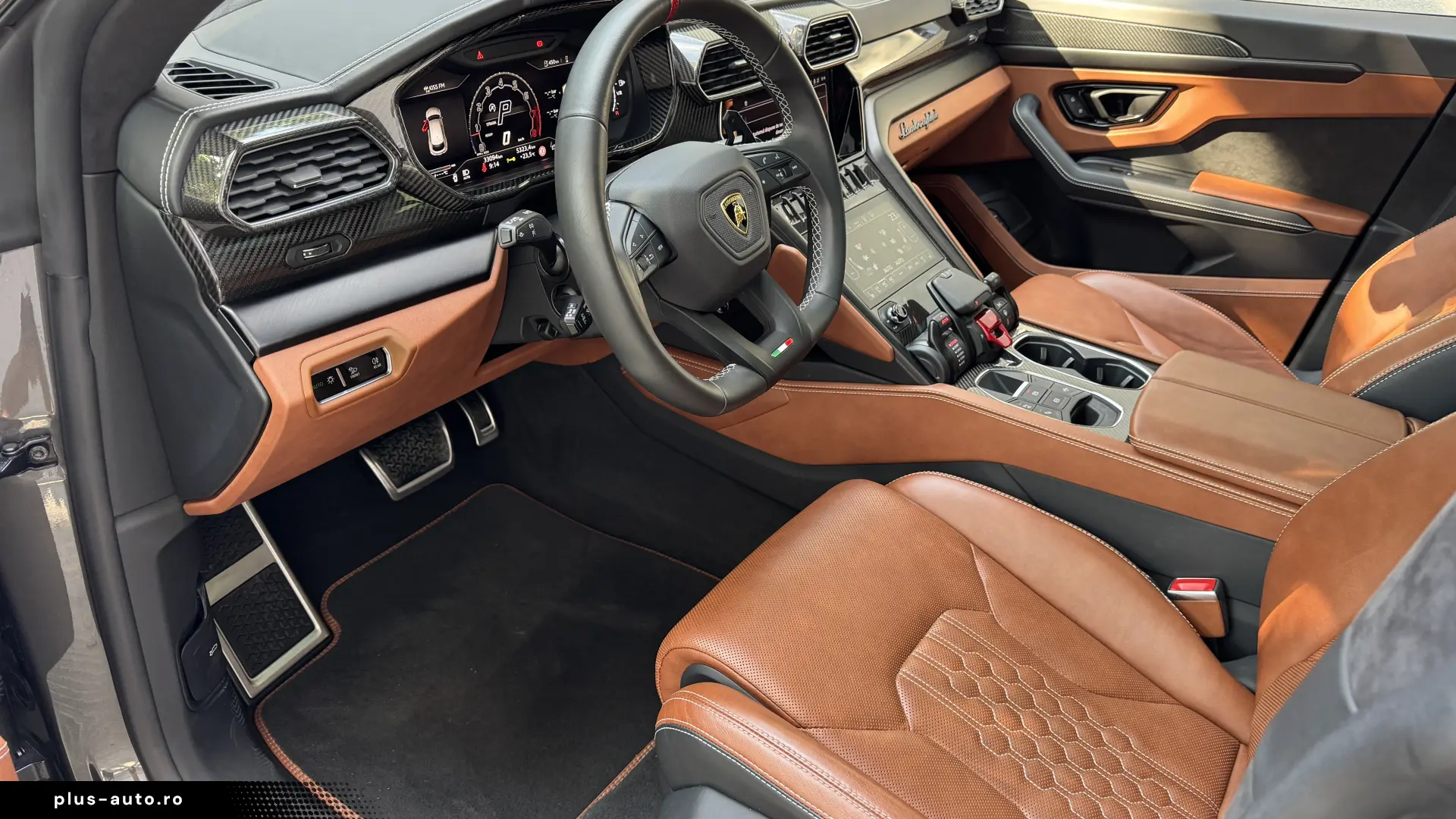 URUS S Carbon