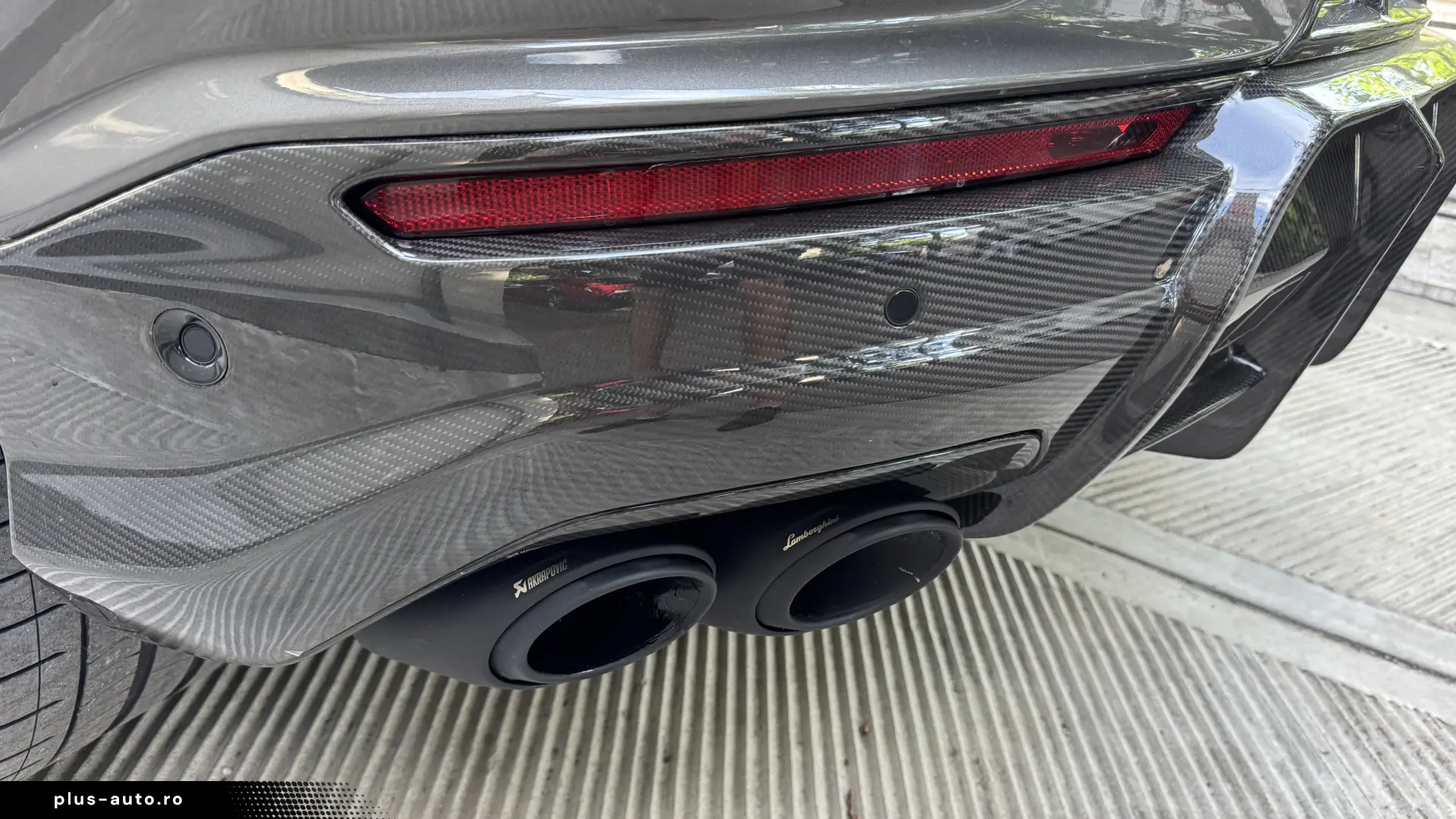URUS S Carbon