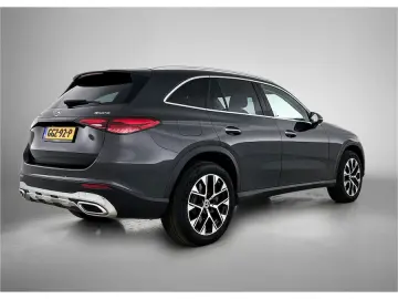 Mercedes-Benz GLC 300e 4MATIC Luxury Line