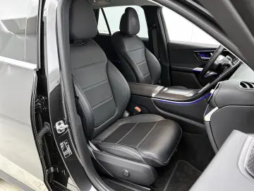 Mercedes-Benz GLC 300e 4MATIC Luxury Line