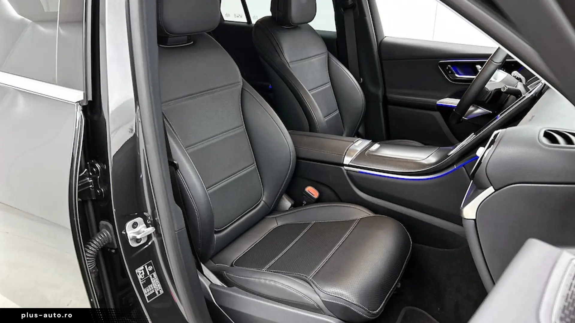 Mercedes-Benz GLC 300e 4MATIC Luxury Line