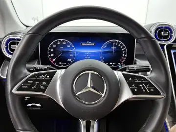 Mercedes-Benz GLC 300e 4MATIC Luxury Line