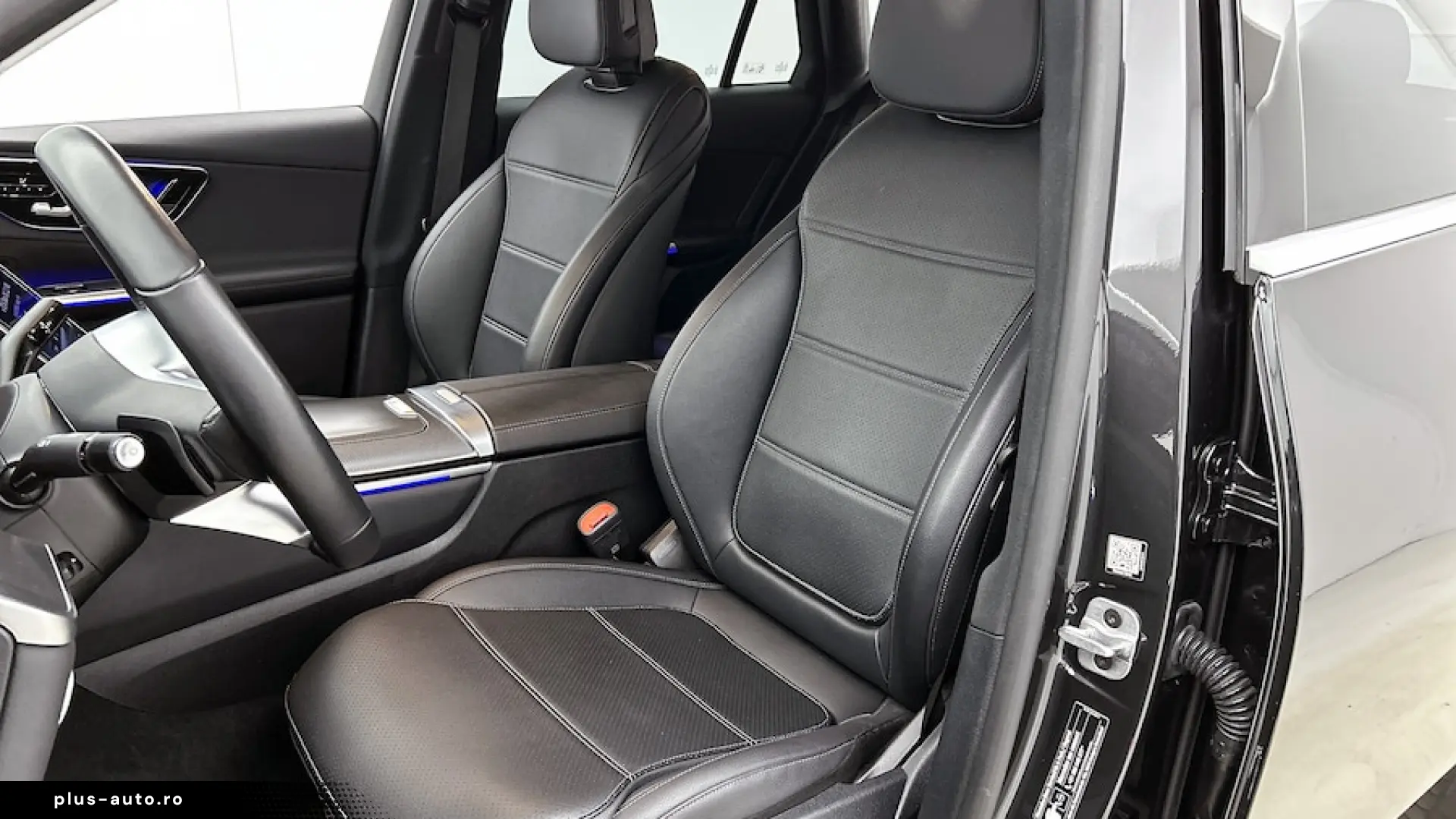 Mercedes-Benz GLC 300e 4MATIC Luxury Line