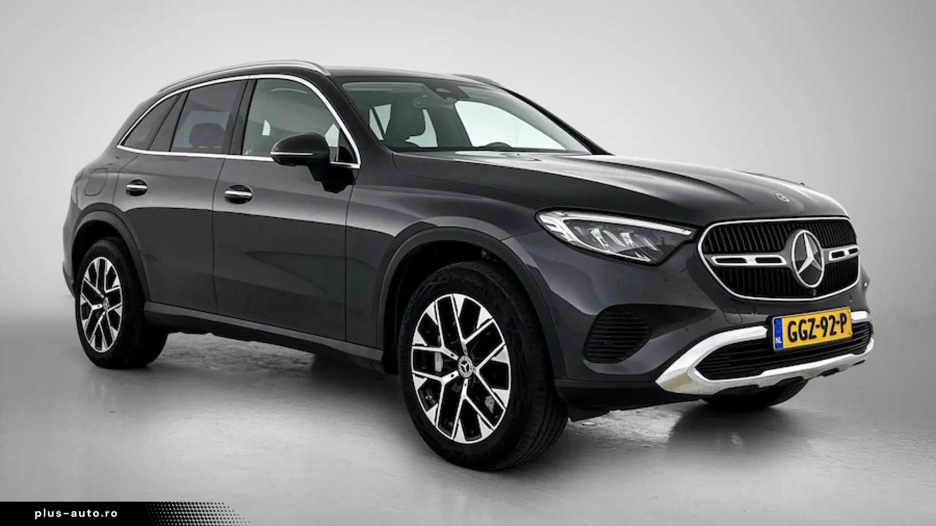 Mercedes-Benz GLC 300e 4MATIC Luxury Line