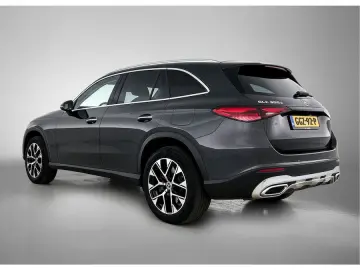 Mercedes-Benz GLC 300e 4MATIC Luxury Line