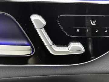 Mercedes-Benz GLC 300e 4MATIC Luxury Line