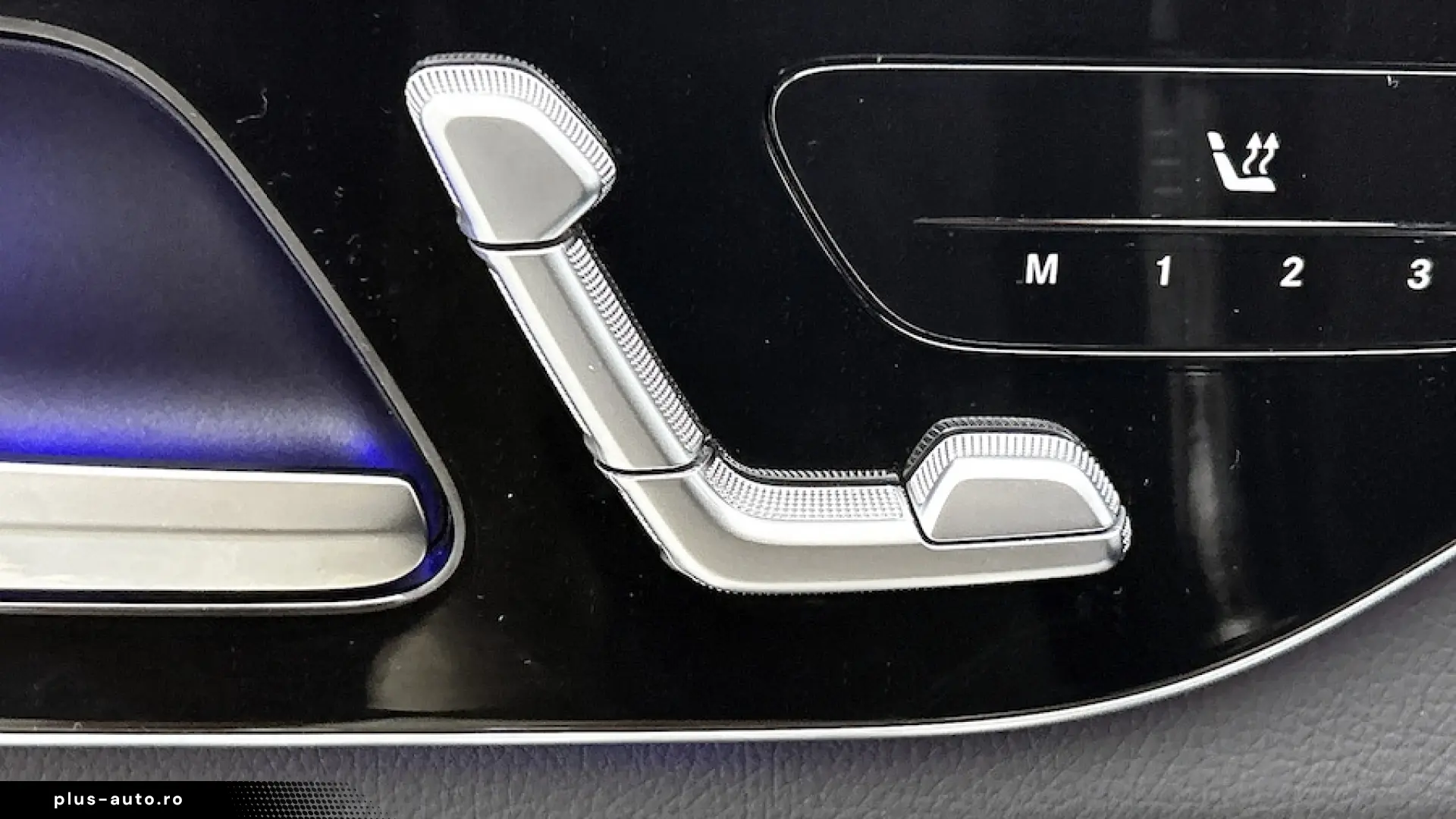 Mercedes-Benz GLC 300e 4MATIC Luxury Line