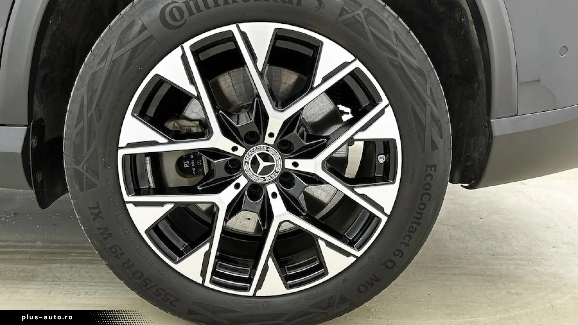 Mercedes-Benz GLC 300e 4MATIC Luxury Line