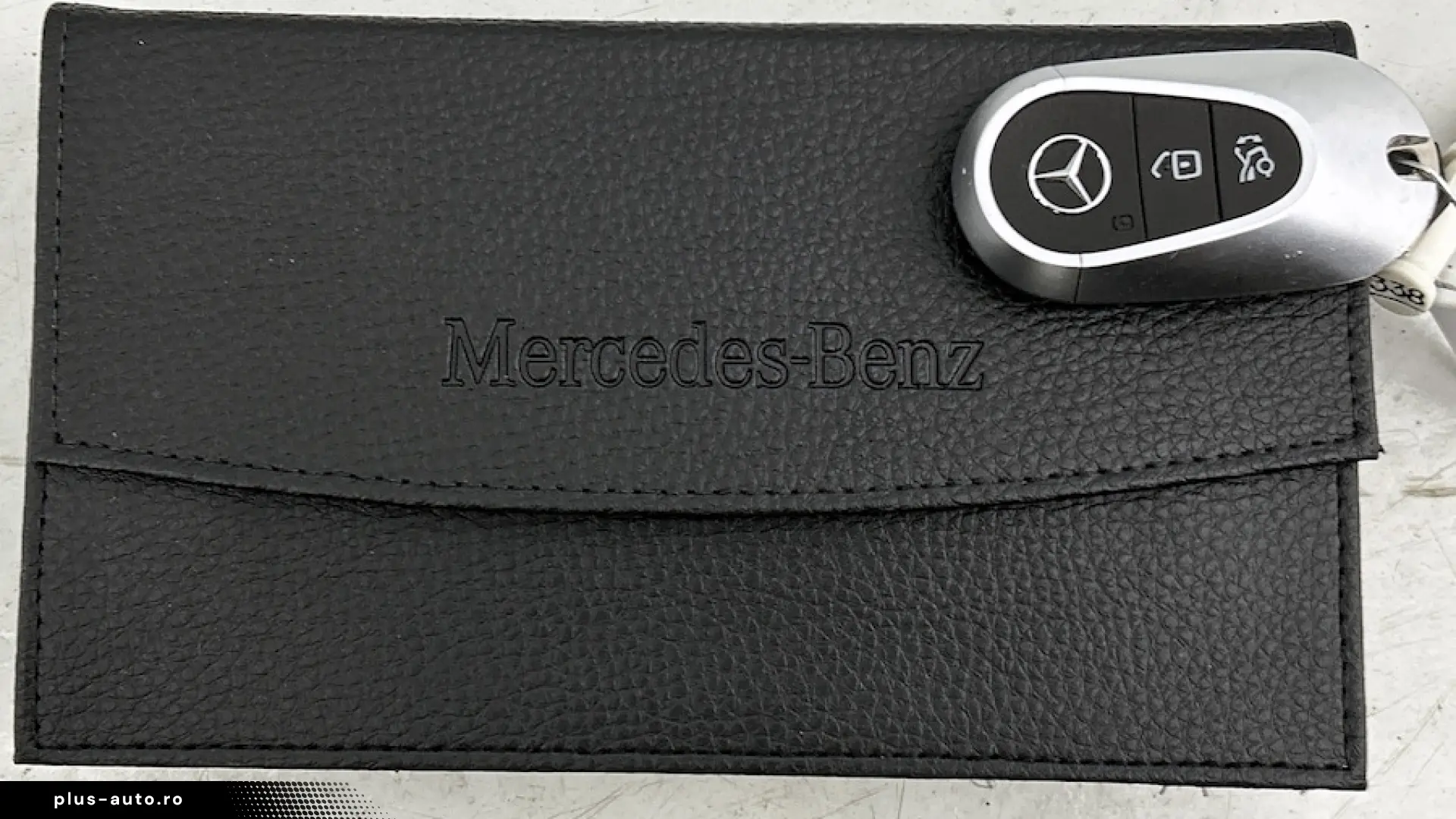 Mercedes-Benz GLC 300e 4MATIC Luxury Line