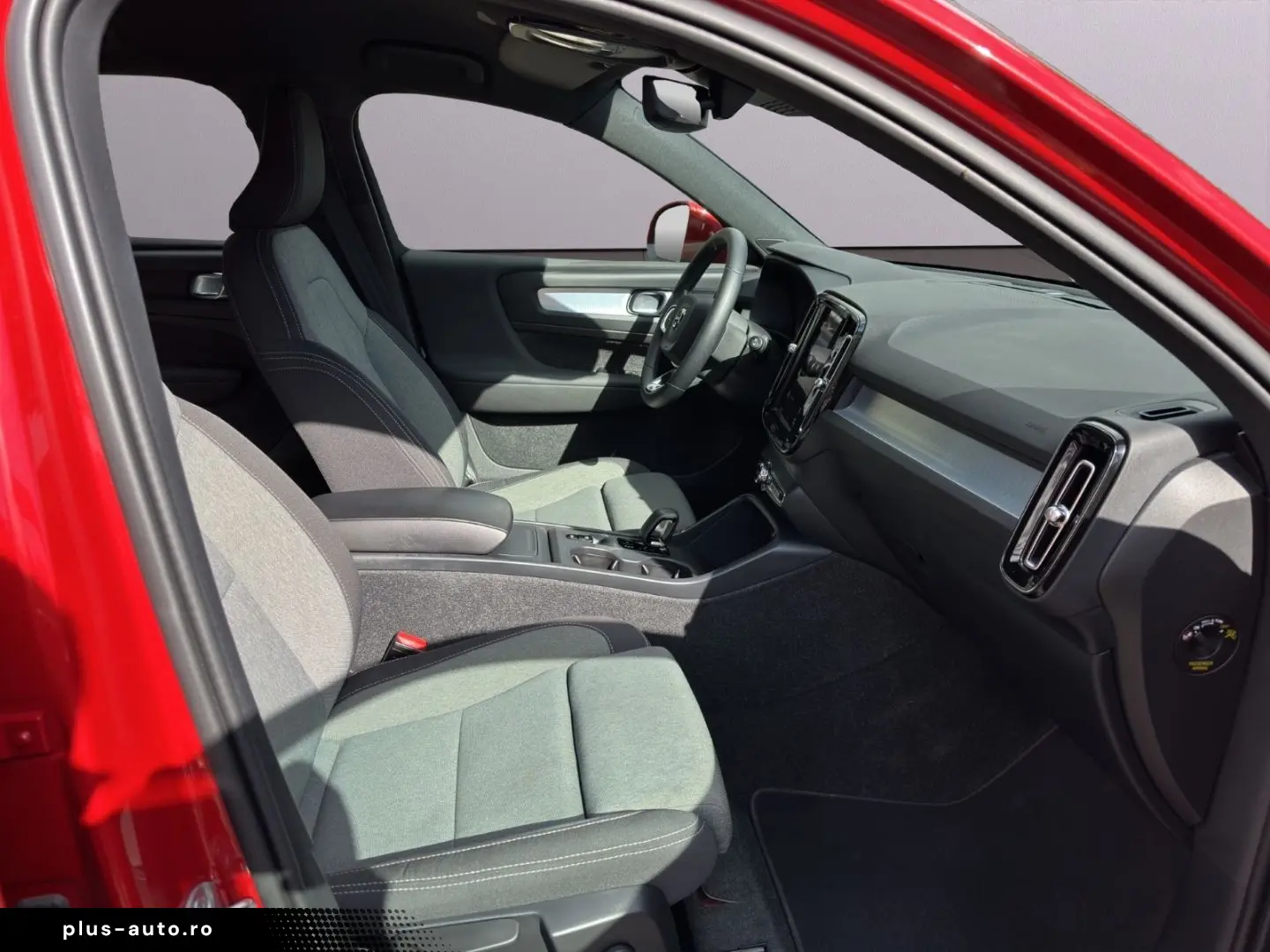 VOLVO XC40 Core 2WD Apple CarPlay El. Heckklappe Klima